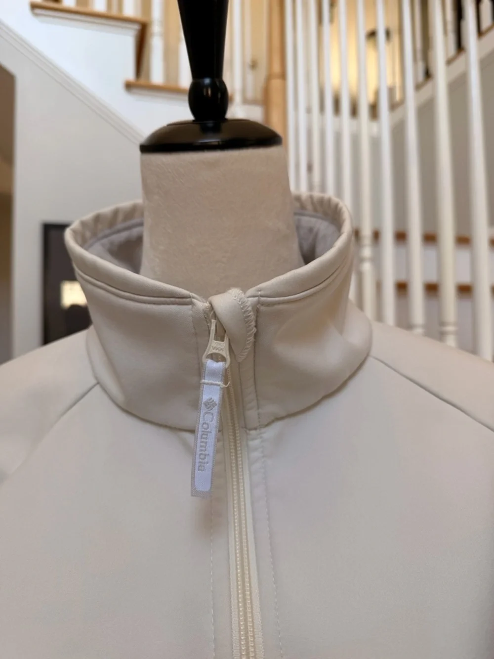 Columbia Women's XL Ivory Cream Full-Zip Softshell Jacket Lightweight Spring - Picture 5 of 9